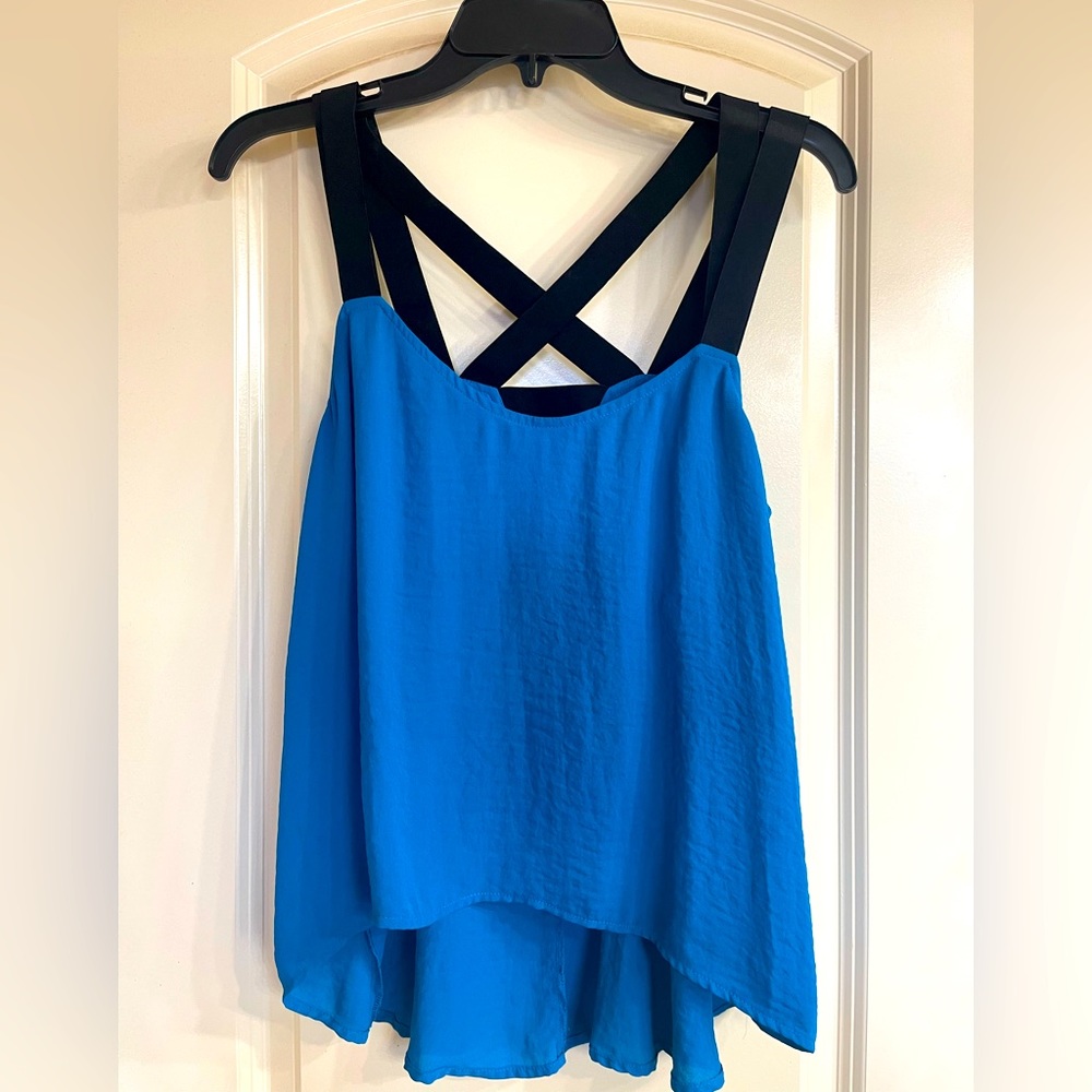 Cute Strappy Summer Top, Size M NWOT